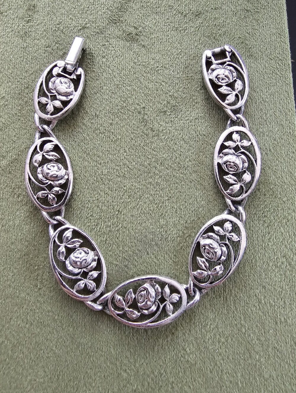 Vintage avon Bracelet